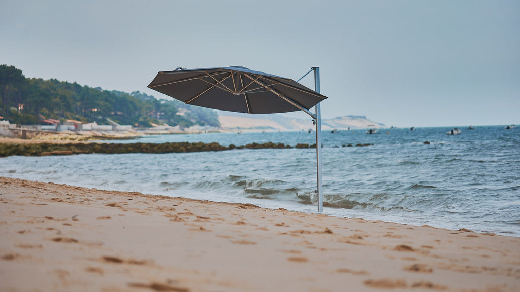 Una sombrilla en la playa