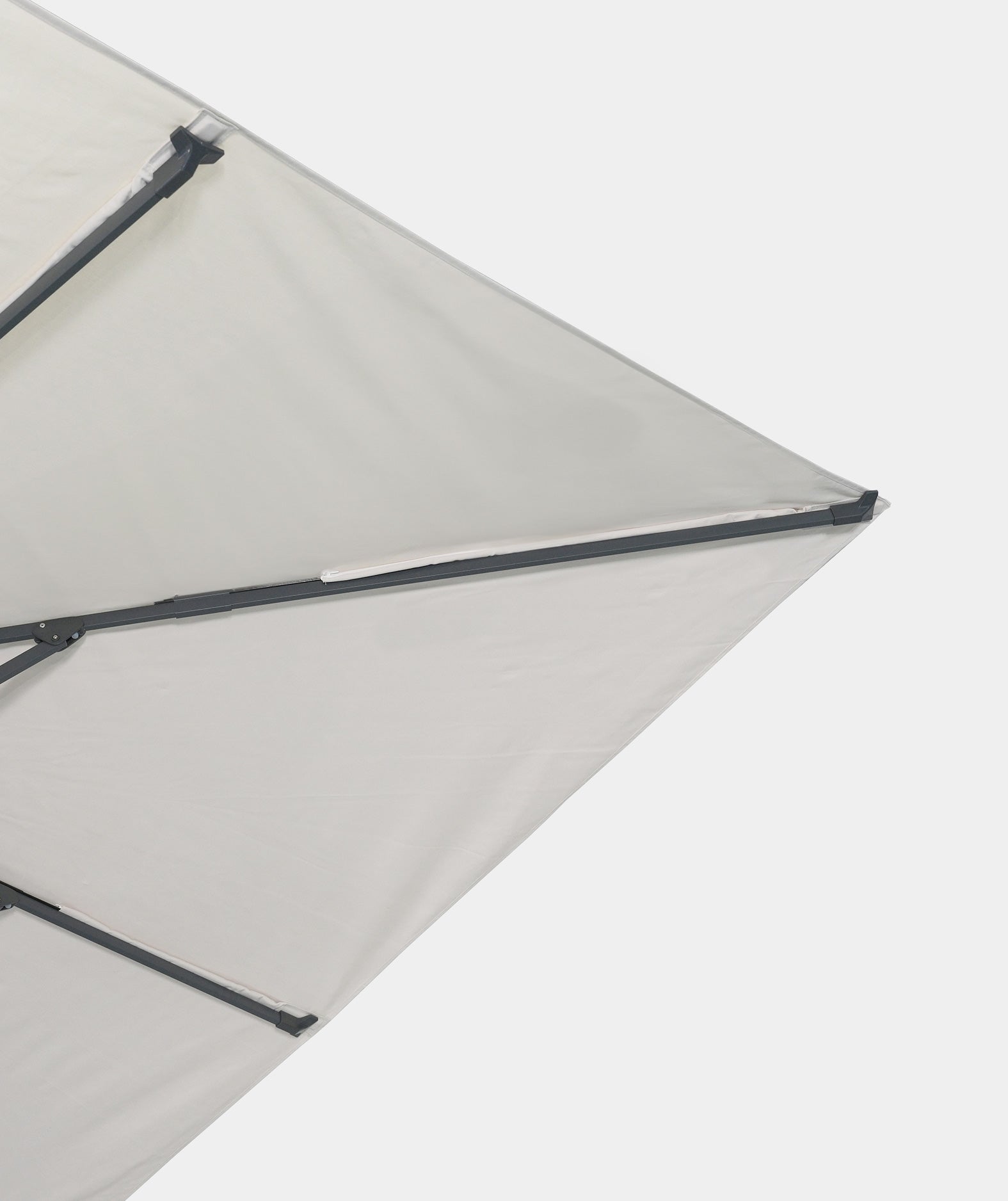 Sombrilla excentrica antiviento Mistral 3x4m - Estructura gris antracita